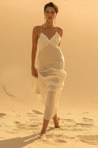 Apilat-Lingerie-Open-Back-Silk-Nightgown-F-12.4-600x900.jpg