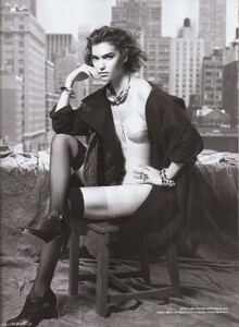 Arizona_Muse_VogueKR_Sep11_chrisis511_08.thumb.jpg.c806ee75a49d5f57b8b9d048b2bed72e.jpg