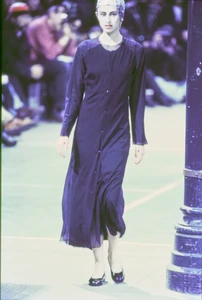 COMME-DES-GARCONS-FALL-1993-RTW-60-CN10043106.thumb.webp.36ddfe05c4800fa2bd4513122011ad02.webp