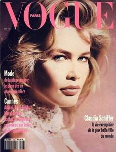 Claudia-Schiffer-Vogue-Paris.jpg