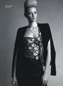 Elza_Demarchelier_Vogue_Australia_February_2013_07.thumb.jpg.6eba109c17b722c2493ee1235332706b.jpg