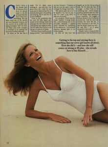 FamilyCircleUK080884no8CherylTiegs01.thumb.jpg.eef105e4c920a4b9173a4cd8989119b2.jpg