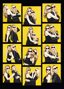 GeorgiaMayJerryHall5.thumb.jpg.dd59c2d1efae357d103a551598c9ae22.jpg