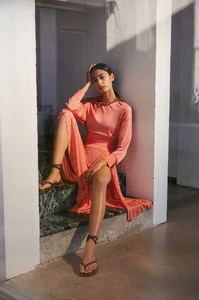 H0262456-GLOSS-KNIT-SWEATER-18-CORAL-SCANLANTHEODORE-1.webp