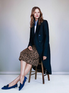 Harpers_Bazaar_UK_2013-09-188.thumb.jpg.01487f26946df353c40d986e3d2805e4.jpg