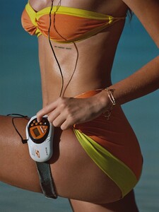 LOOK2_014_web_2048x2048.jpeg
