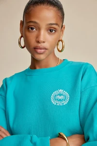 NY-COUNTRY-CLUB-CROPPED-CREW-TEAL-7.webp