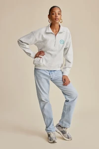 NY-COUNTRY-CLUB-QUARTER-ZIP-HEATHER-GRAY-5.webp