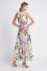 S87-22SU5277_VibraciousHighNeckMidiDress_BOTANICALOASISPRINT-21659-Aje-2290.jpeg