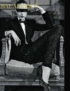 Sharif-Hamza-Vogue-FR-Oct2010-11.thumb.jpg.f11e8efafa95f4cc65afabf35b959f7f.jpg