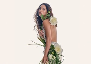 adria-arjona-marie-claire-uk-september-2022-3.jpg