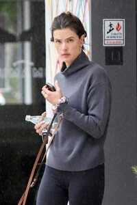 alessandra-ambrosio-sports-a-grey-turtleneck-sweater-and-capri-leggings-as-she-leaves-the-gym-in-brentwood-california-040123_3.jpeg