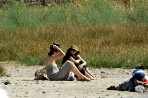 ashley-olsen-and-louis-eisner-on-vacation-in-pantelleria-08-14-2022-5.jpg