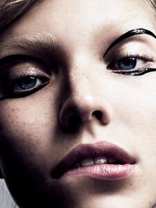 beauty_07.thumb.jpg.f27a6923bdaf38418daffda302c93e6a.jpg