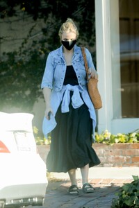 cameron-diaz-out-in-west-hollywood-09-04-2021-1.jpg