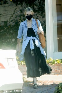 cameron-diaz-out-in-west-hollywood-09-04-2021-6.jpg