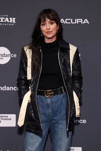 dakota-johnson-at-the-disappearance-of-shere-hite-premiere-at-2023-sundance-film-festival-01-20-2023-6.jpg