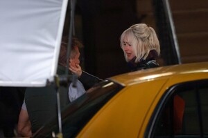 dakota-johnson-on-the-night-set-of-daddio-in-new-jersey-12-20-2022-4.jpg