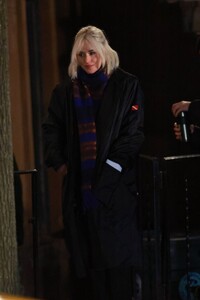 dakota-johnson-on-the-night-set-of-daddio-in-new-jersey-12-20-2022-5.jpg