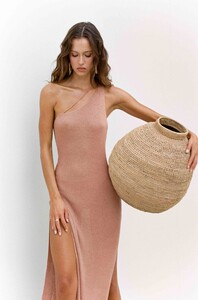 flook-the-label-sena-dress-knit-terracotta-oneshoulder-model-001.jpeg