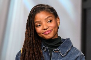 halle-bailey-of-r-b-duo-chloe-x-halle-visits-build-to-news-photo-875526188-1562600090.jpg