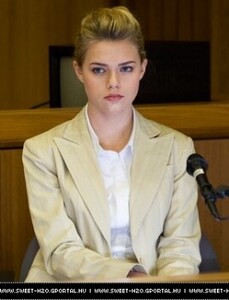 indiana-evans-103759.jpg