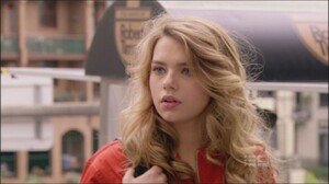 indiana-evans-219028.jpg