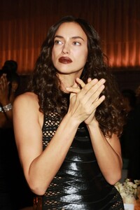 irina-shayk-at-british-vogue-forces-for-change-dinner-in-london-12-04-2022-0.jpg