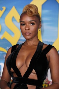 janelle-monae-at-glass-onion-a-knives-out-mystery-premiere-in-los-angeles-11-14-2022-6.jpg