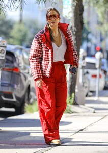 jennifer-lopez-dresses-in-red-for-christmas-los-angeles-12-24-2022-5.jpg