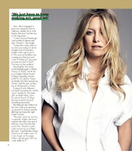 kate-hudson-in-sunday-express-magazine-january-2023-2.jpg