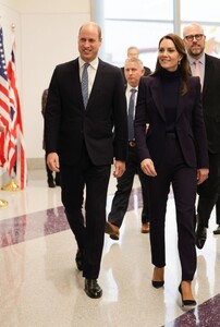 kate-middleton-arrives-at-logan-international-airport-in-boston-11-30-2022-5.jpg