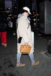katy-perry-night-out-in-new-york-12-12-2022-0.jpg