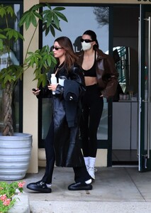 kendall-jenner-and-hailey-rhode-bieber-out-in-west-hollywood-01-03-2023-0.jpg
