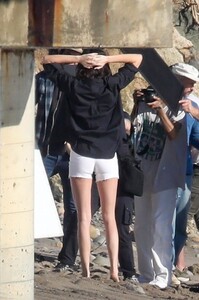 kendall-jenner-at-a-photoshoot-on-the-beach-in-malibu-01-28-2023-3.jpg