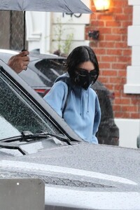 kendall-jenner-out-and-about-in-beverly-hills-01-14-2023-3.jpg
