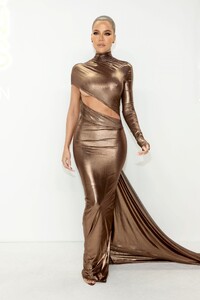 khloe-kardashian-cfda-fashion-awards-in-new-york-11-07-2022-9.jpg
