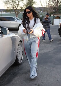 kim-kardashian-arrives-at-her-son-s-basketball-game-in-los-angeles-01-20-2023-5.jpg