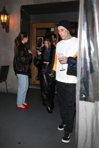 kourtney-kardashian-and-travis-barker-on-a-double-date-night-with-addison-rae-and-omer-fedi-in-los-angeles-01-19-2023-10.jpg