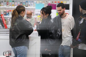 kourtney-kardashian-and-travis-barker-on-a-double-date-night-with-addison-rae-and-omer-fedi-in-los-angeles-01-19-2023-2.jpg