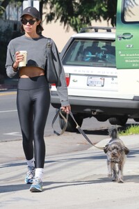 laura-harrier-out-for-coffee-with-her-dog-in-los-angeles-11-06-2022-1.jpg