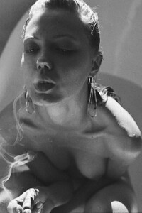 lindsey_wixson03__.thumb.jpg.4c763d856c015aafaeb1055eaead992f.jpg