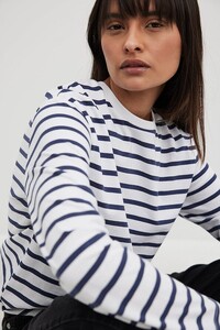 nakd_striped_oversized_long_sleeved_top_1044-000193-9293_6841.jpg