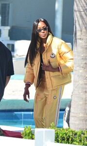 naomi-campbell-at-a-photoshoot-in-miami-beach-10-23-2022-7.jpg