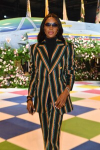 naomi-campbell-at-casablanca-menswear-fall-winter-2023-2024-show-at-paris-fashion-week-01-21-2023-6.jpg