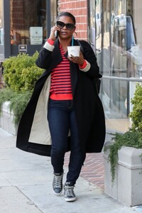 nia-long-out-and-about-in-beverly-hills-03-24-2018-4.jpg