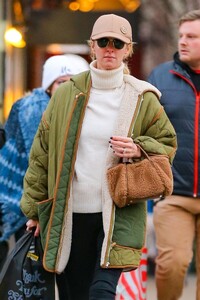 nicky-hilton-out-and-about-in-new-york-01-06-2023-2.jpg