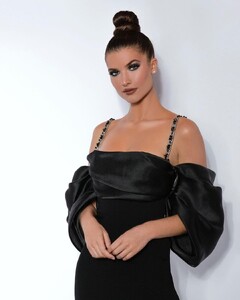 ramaahautecouture_318257764_920804775490906_1497017480014966762_n.jpg