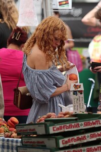 rumer-willis-at-the-farmer-s-market-in-west-hollywood-07-31-2022-3.jpg