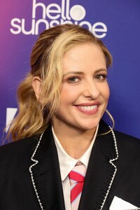 sarah-michelle-gellar-at-thewrap-s-5th-annual-power-women-summit-at-mairmont-miramar-12-14-2022-0.jpg